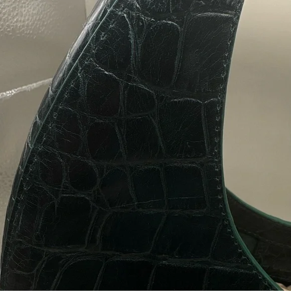 Elegant Green Staud Moon Bag Crocodile-Embossed Women's Shoulder Bag